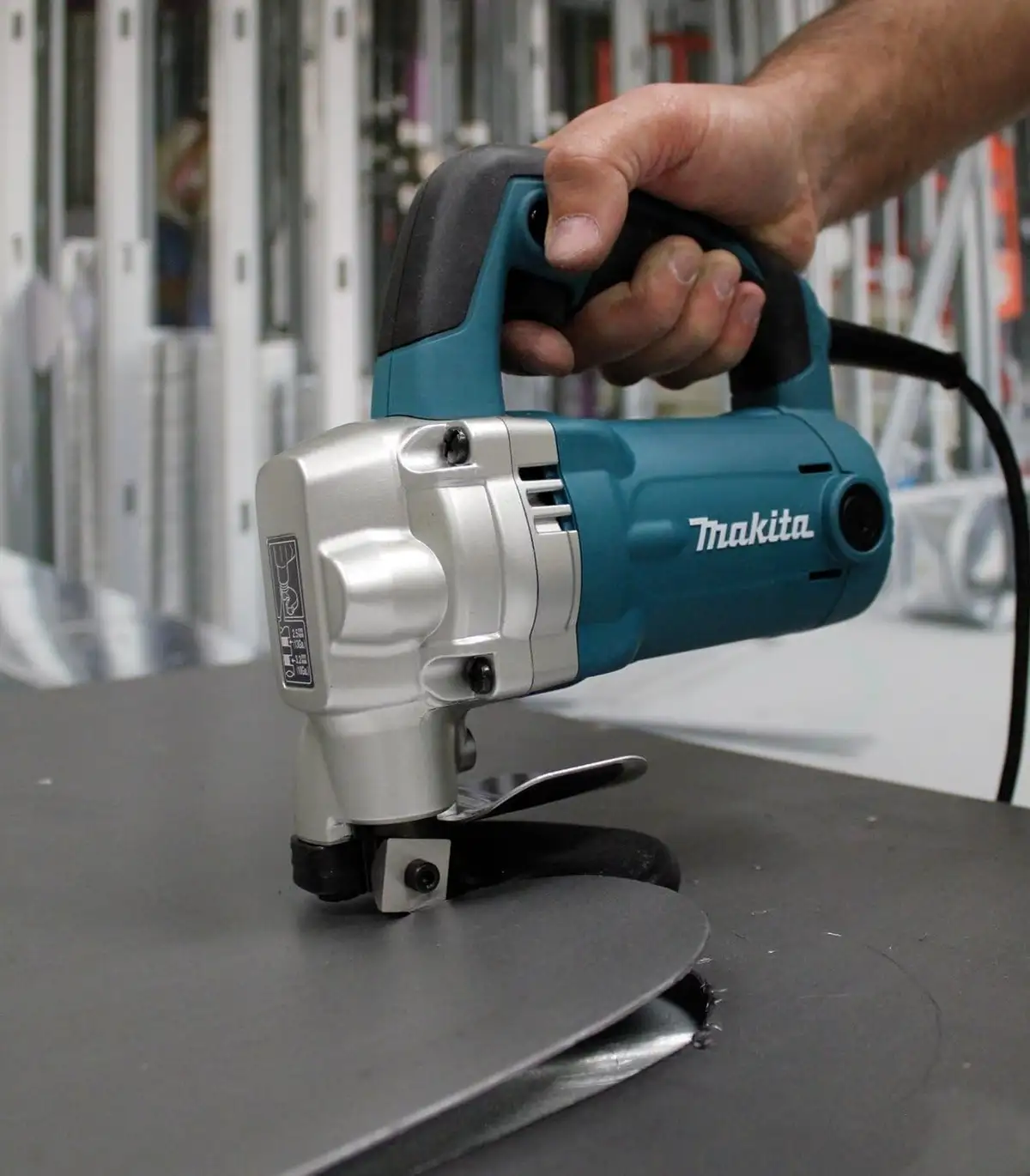 Makita - Škare za lim JS3201J