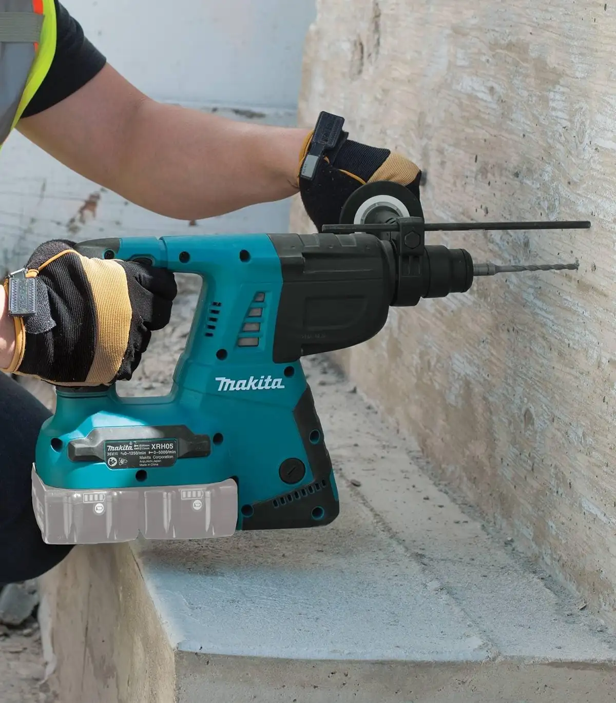 Makita - Akumulatorska bušilica - čekić DHR263RF2