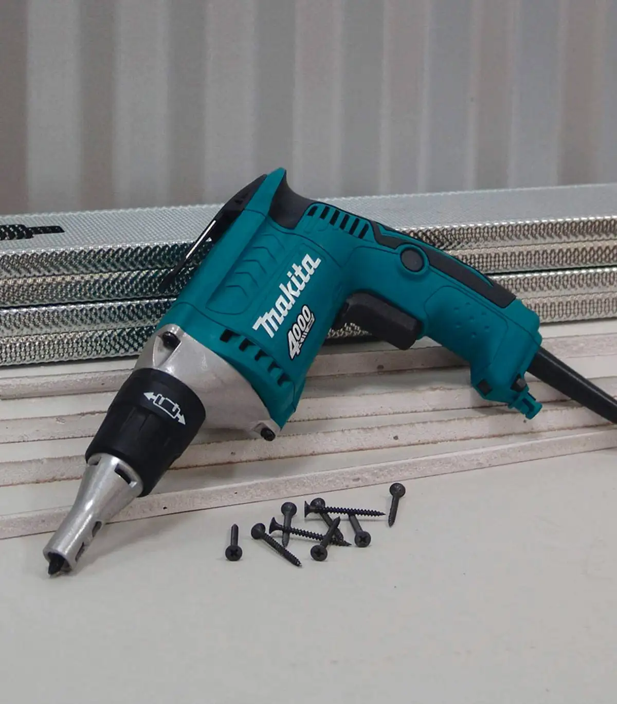 Makita - Odvijač šauber FS4000