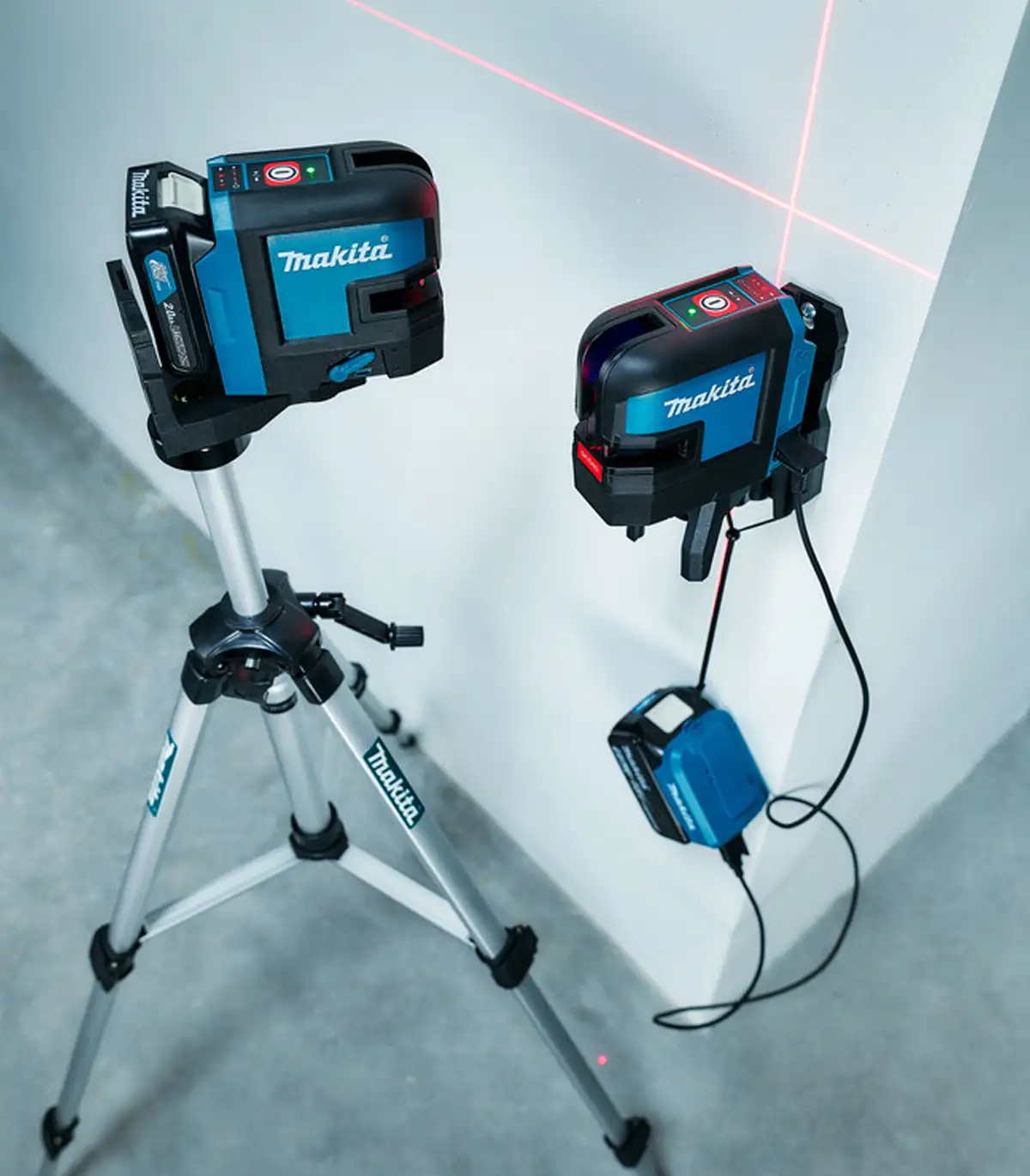Makita - Akumulatorski križni laserski nivelir / laser SK105DZ