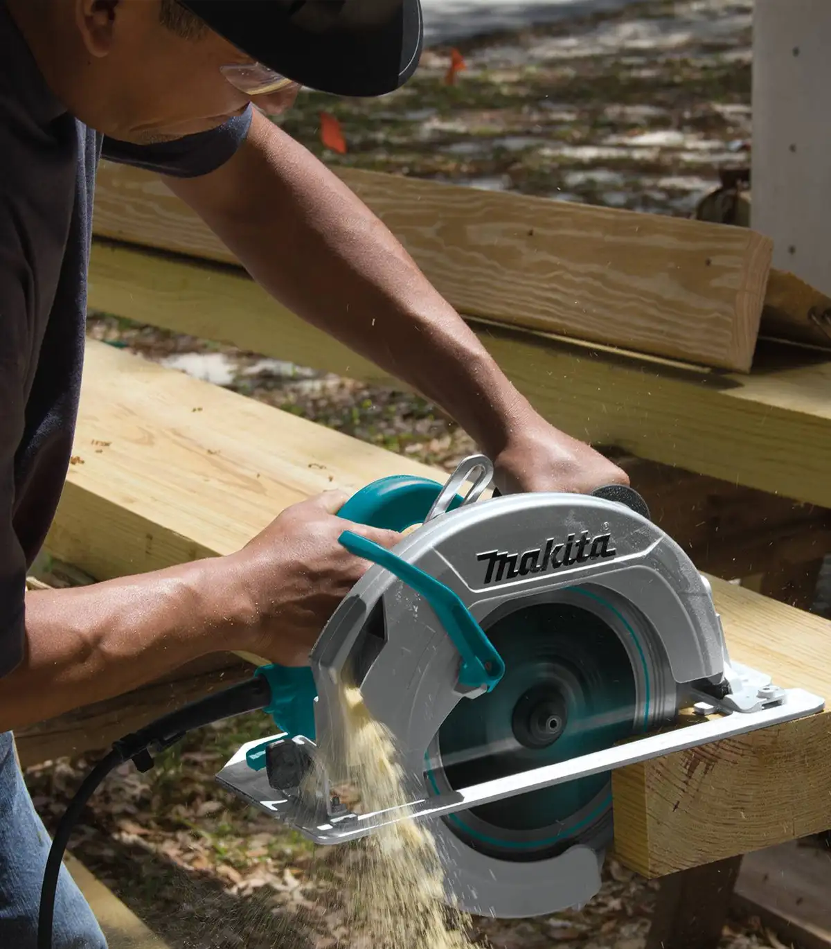 Makita - Ručna kružna pila HS0600