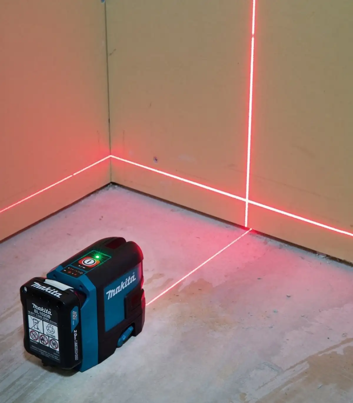 Makita - Akumulatorski križni laserski nivelir / laser SK105DZ