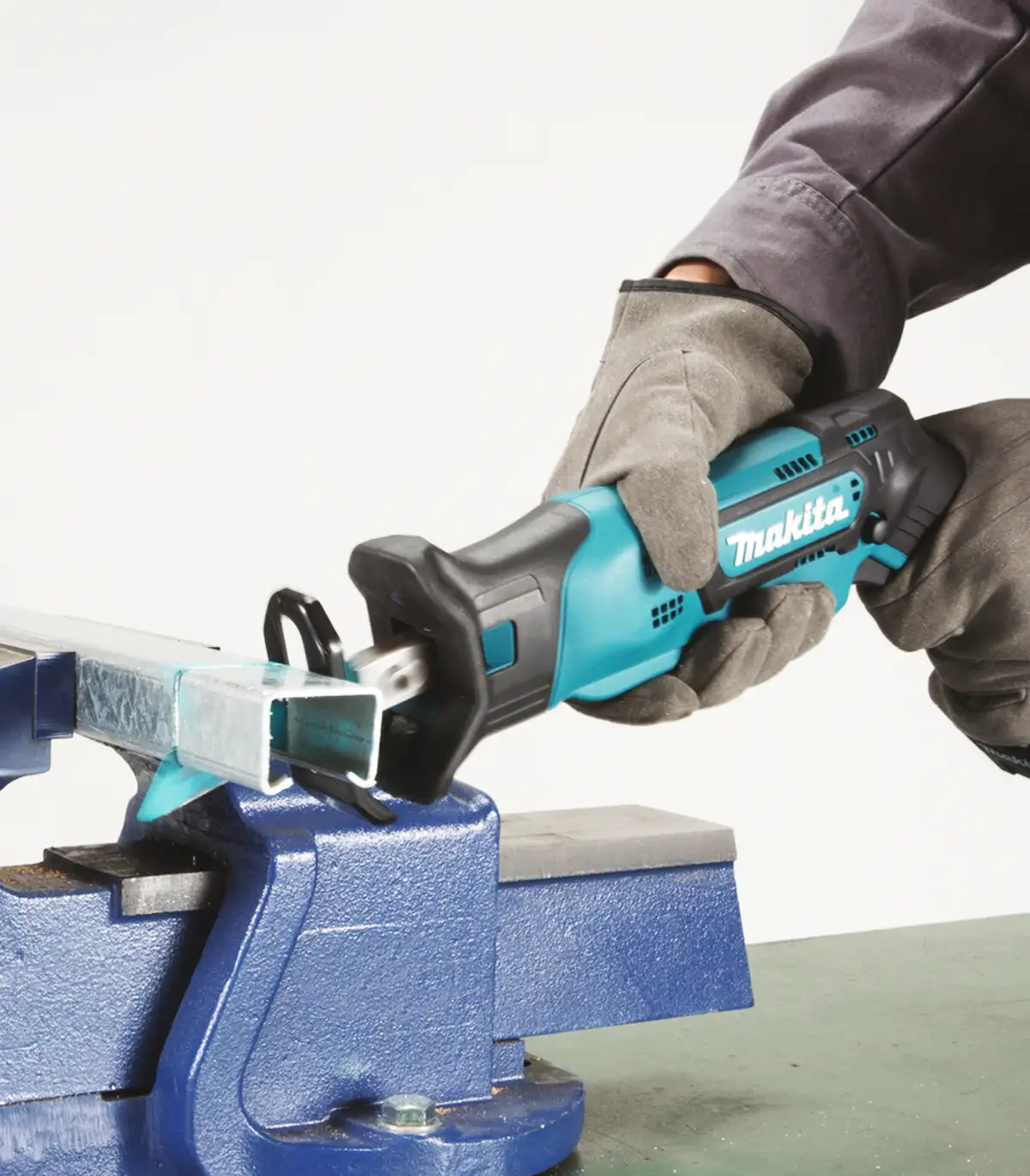 Makita - Akumulatorska recipročna pila / lisičji rep JR105DZ