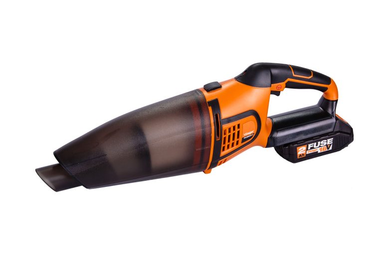 Fuse akumulatorski usisivač usisač VVC 6020
