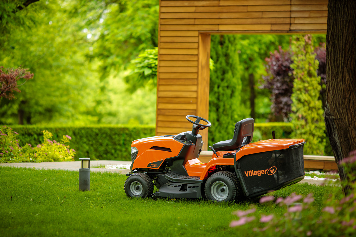 Traktor kosačica kosilica Villager VT 1025 HD Twin