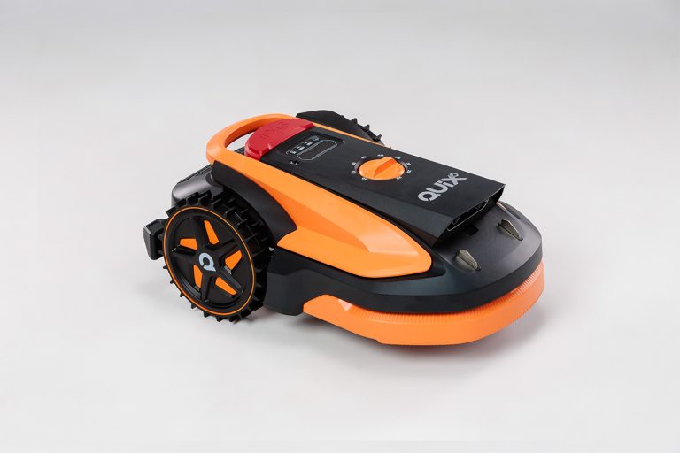 Robot kosačica kosilica Villager QUIX Oculus 500